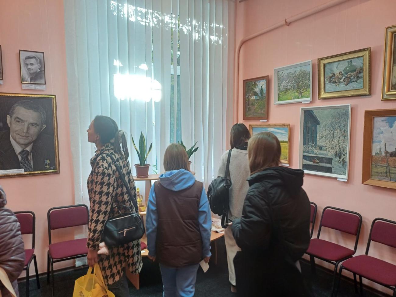  Виставка місцевих миргородських керамістів